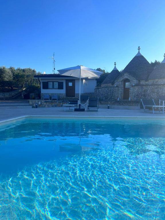 I Trulli di Eva - swimming pool and trulli in the countryside of Noci, Puglia